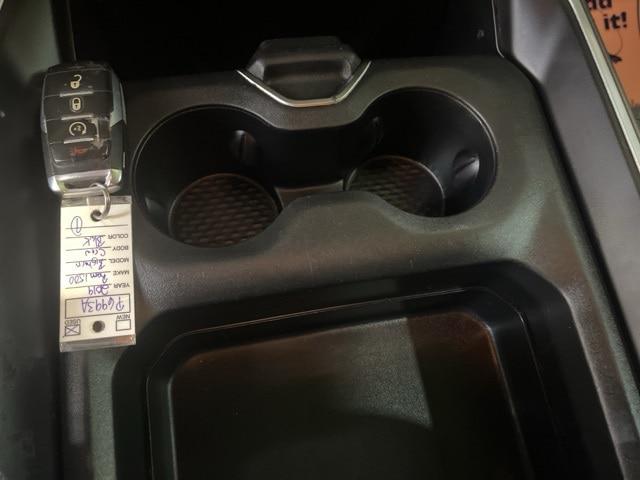2019 Ram 1500 Big Horn/Lone Star Crew Cab 4x4 5'7" Box
