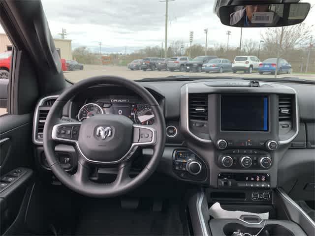 2021 RAM 1500 Big Horn Crew Cab 4x4 57 Box 2021 RAM 1500 Big Horn Crew Cab 4x4 57 Box