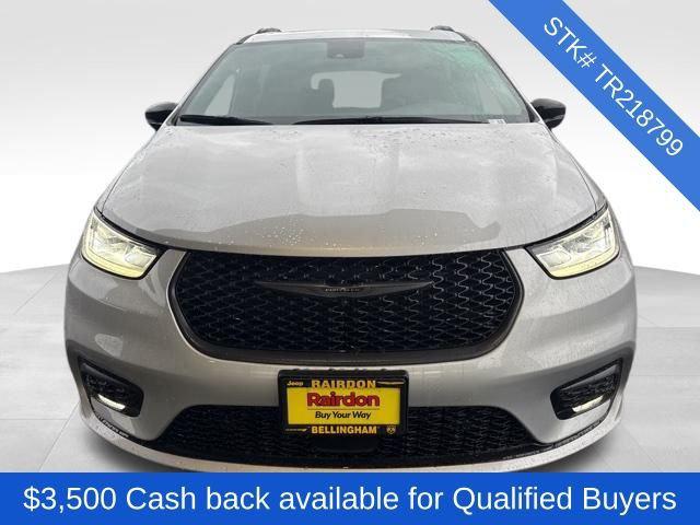 2026 Chrysler Pacifica PACIFICA SELECT AWD