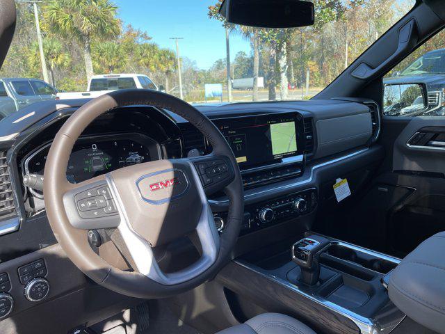 2026 GMC Sierra 1500 Crew Cab, Short Bed, SLT, 4WD