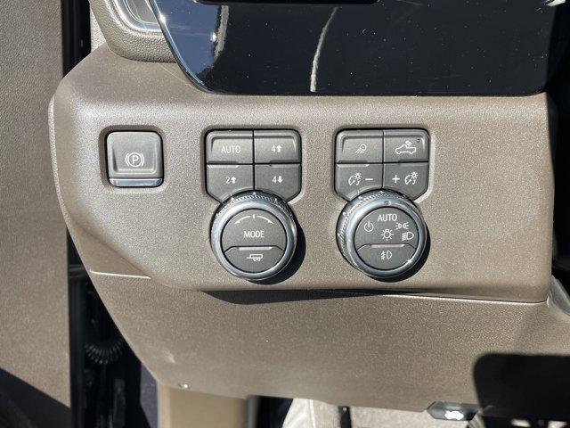 2026 GMC Sierra 1500 Crew Cab, Short Bed, SLT, 4WD