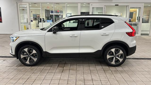 2026 Volvo XC40 B4 Plus