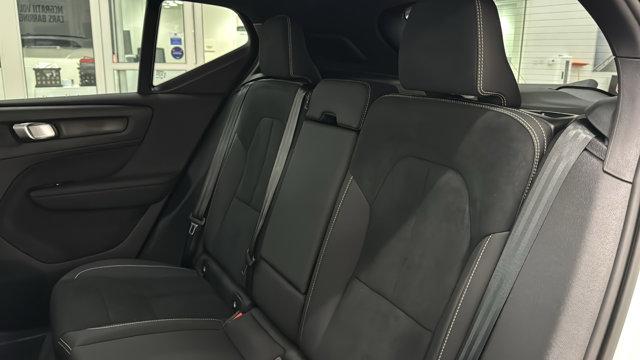 2026 Volvo XC40 B4 Plus
