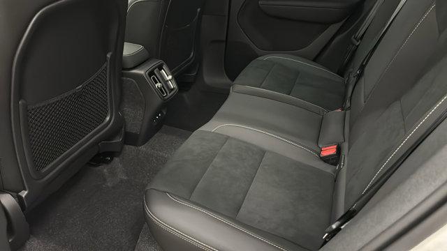 2026 Volvo XC40 B4 Plus