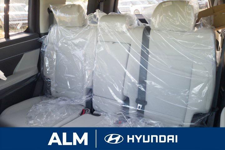 New 2026 White HYUNDAI SE image 16