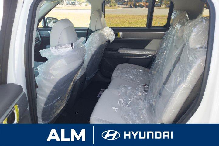 New 2026 White HYUNDAI SE image 17