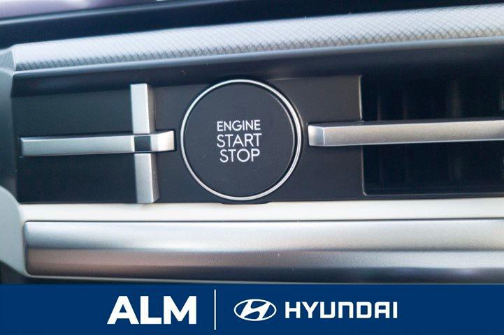 New 2026 White HYUNDAI SE image 23