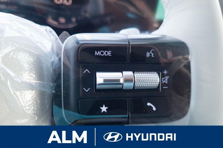 New 2026 White HYUNDAI SE image 26