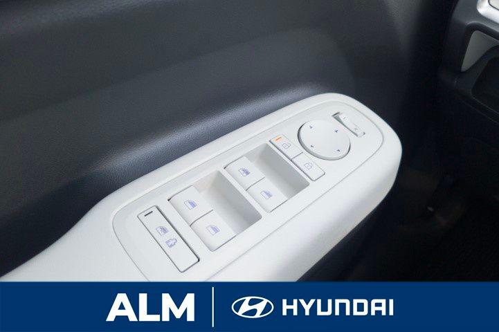 New 2026 White HYUNDAI SE image 32