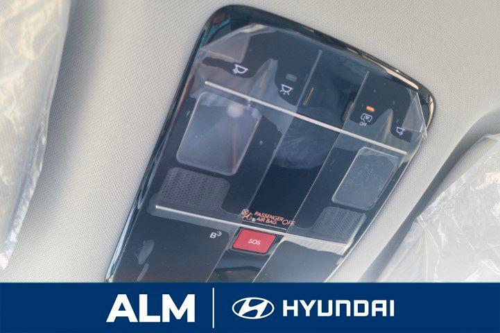 New 2026 White HYUNDAI SE image 33