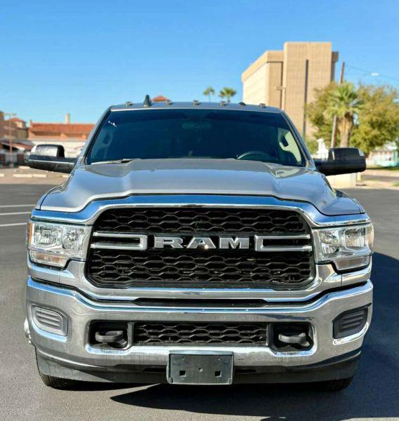 2020 Ram 3500 Tradesman Crew Cab 4x4 8' Box