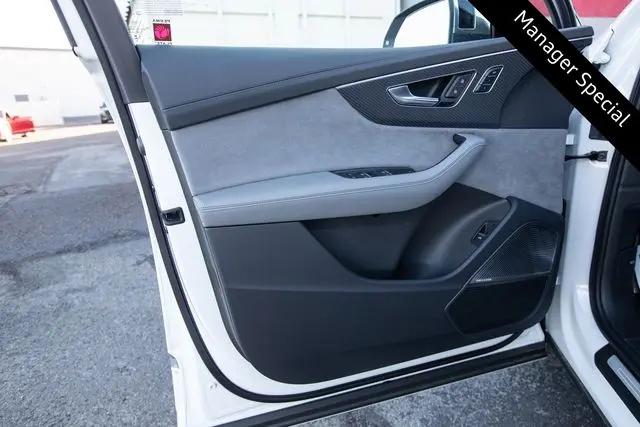 2026 Audi SQ7 Prestige TFSI quattro tiptronic