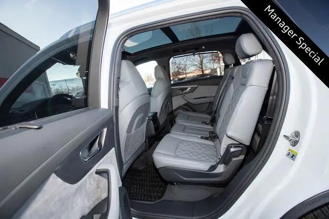 2026 Audi SQ7 Prestige TFSI quattro tiptronic
