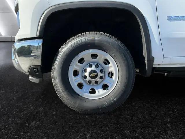 2026 Chevrolet Silverado 3500HD Double Cab, Long Bed, WT Dual Rear Wheel, 4WD