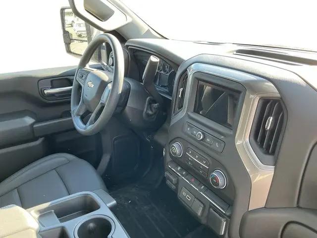 2026 Chevrolet Silverado 3500HD Double Cab, Long Bed, WT Dual Rear Wheel, 4WD