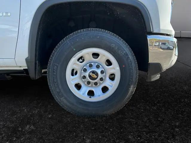 2026 Chevrolet Silverado 3500HD Double Cab, Long Bed, WT Dual Rear Wheel, 4WD