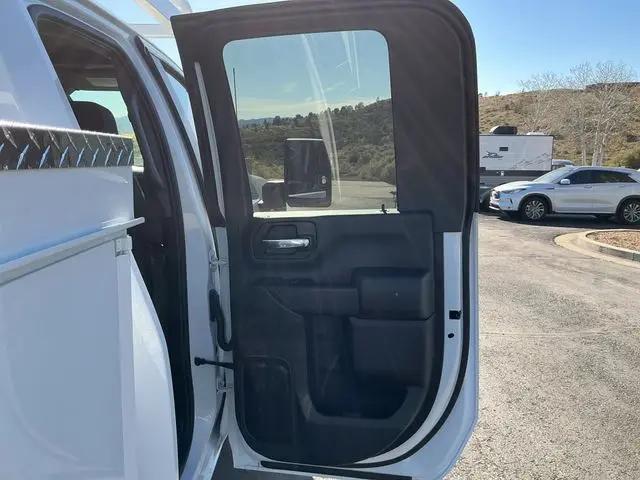 2026 Chevrolet Silverado 3500HD Double Cab, Long Bed, WT Dual Rear Wheel, 4WD