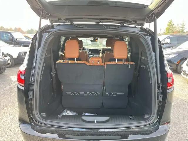 2026 Chrysler Pacifica Pinnacle