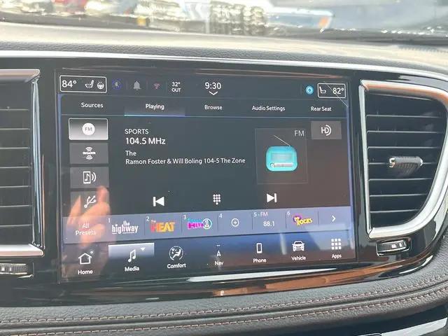 2026 Chrysler Pacifica Pinnacle