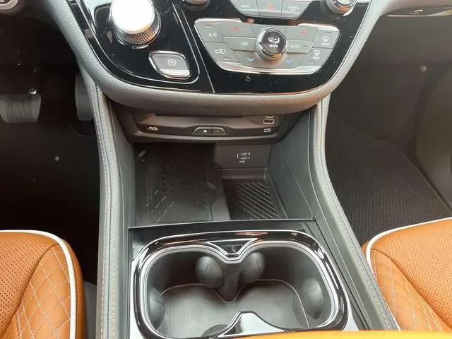 2026 Chrysler Pacifica Pinnacle