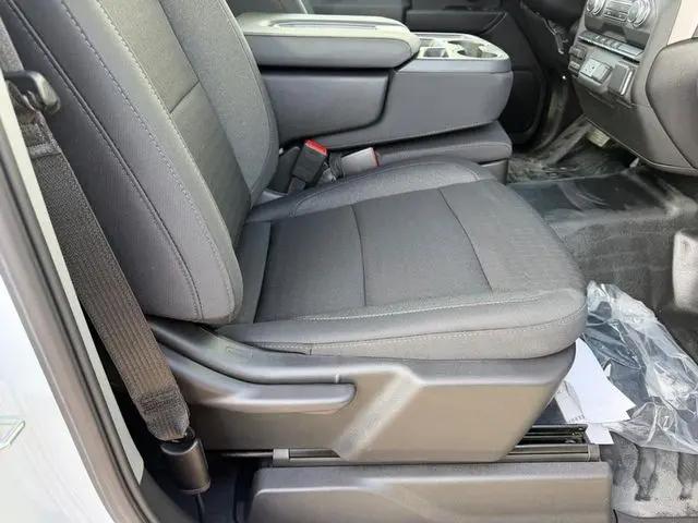 2025 GMC Sierra 2500HD 4WD Regular Cab Long Bed Pro