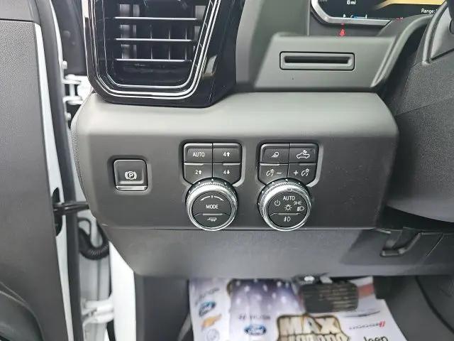 2026 GMC Sierra 2500HD Crew Cab, Standard Bed, AT4, 4WD