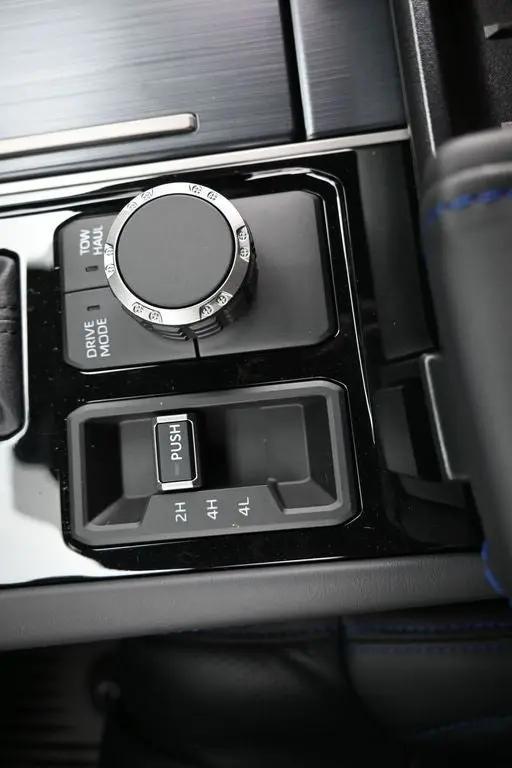 2026 Toyota Tundra Platinum CrewMax 5.5' Bed