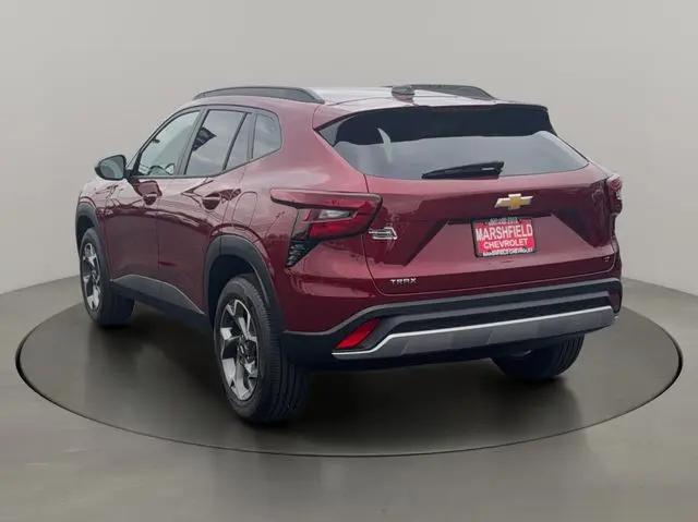 2025 Chevrolet Trax FWD LT