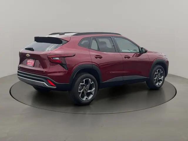 2025 Chevrolet Trax FWD LT