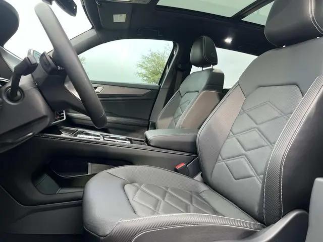 2026 Volkswagen Atlas Cross Sport SE with Technology