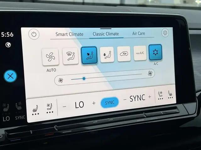 2026 Volkswagen Atlas Cross Sport SE with Technology