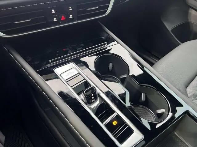 2026 Volkswagen Atlas Cross Sport SE with Technology