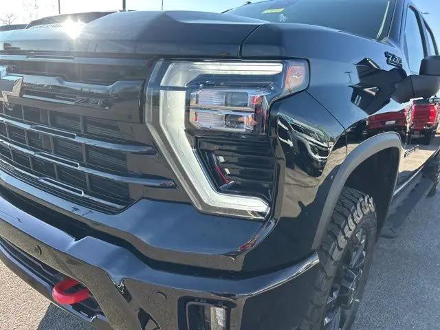 2026 Chevrolet Silverado 2500HD Crew Cab, Standard Bed, LT, 4WD