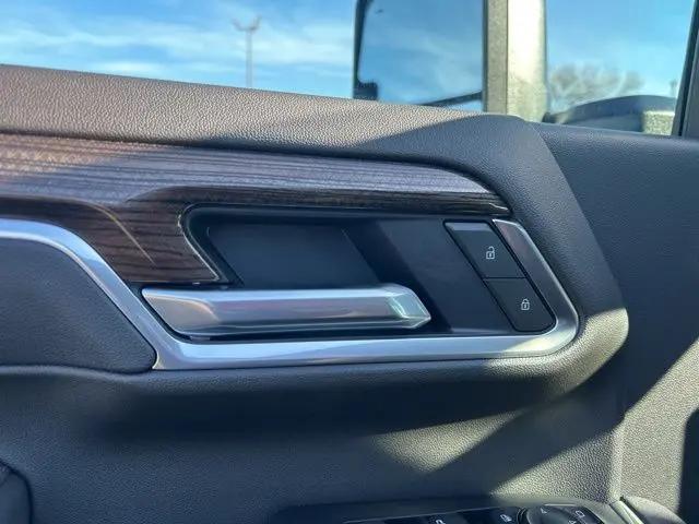 2026 Chevrolet Silverado 2500HD Crew Cab, Standard Bed, LT, 4WD