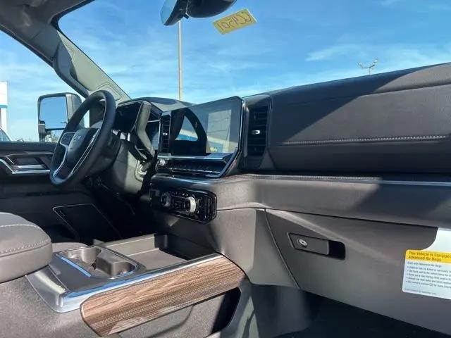 2026 Chevrolet Silverado 2500HD Crew Cab, Standard Bed, LT, 4WD