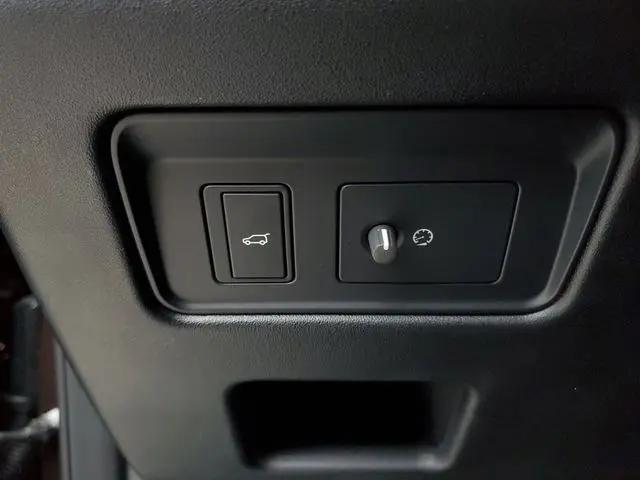 2026 Land Rover Discovery Gemini Edition
