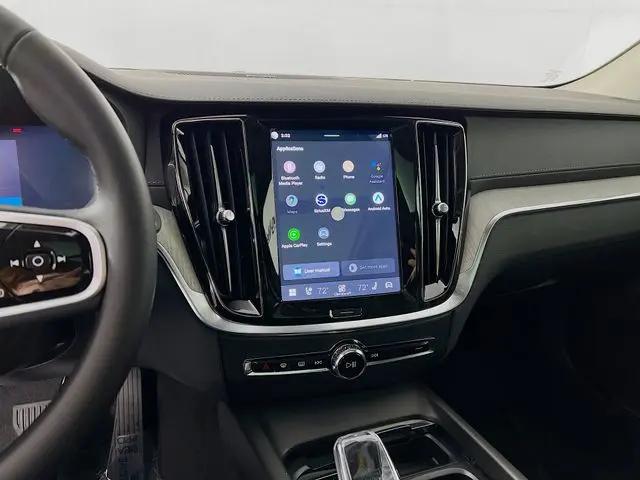 2026 Volvo V60 Cross Country Ultra, B5 AWD Gas (mild hybrid)