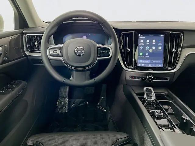 2026 Volvo V60 Cross Country Ultra, B5 AWD Gas (mild hybrid)