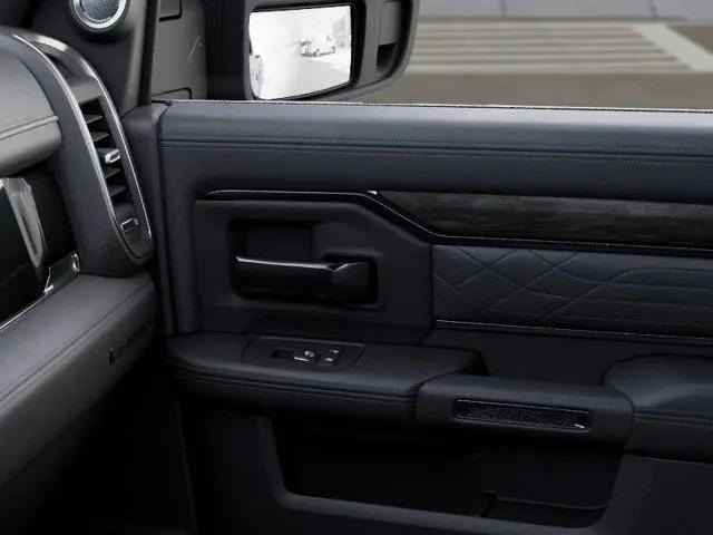 2026 Ram 3500 Limited Crew Cab 4x4 8' Box