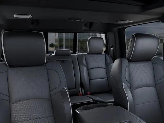 2026 Ram 3500 Limited Crew Cab 4x4 8' Box