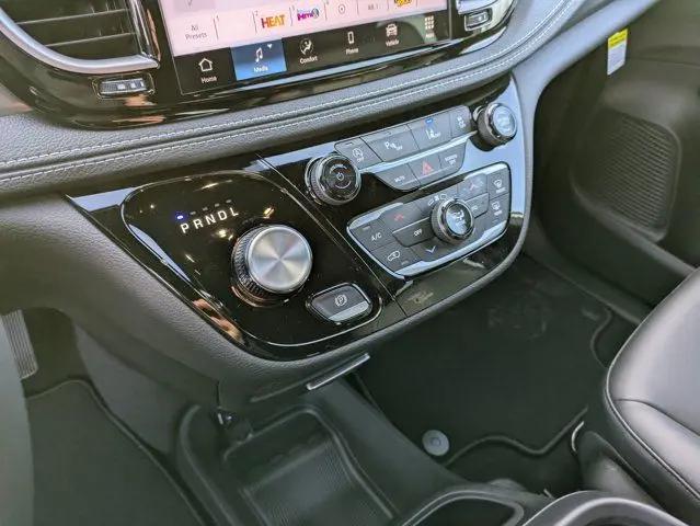 2026 Chrysler Pacifica Select AWD