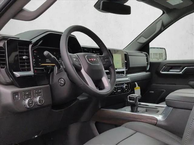 2026 GMC Sierra 1500 Crew Cab, Standard Bed, SLT, 4WD