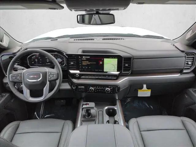 2026 GMC Sierra 1500 Crew Cab, Standard Bed, SLT, 4WD