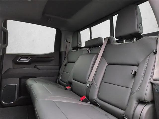 2026 GMC Sierra 1500 Crew Cab, Standard Bed, SLT, 4WD
