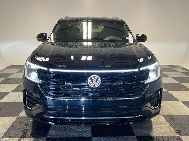 2026 Volkswagen Atlas Cross Sport SEL Premium R-Line