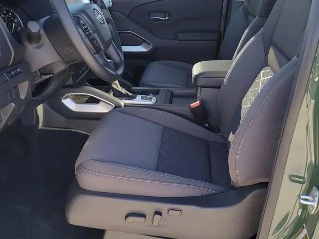 2026 Nissan Frontier Crew Cab Long Bed SV 4x4