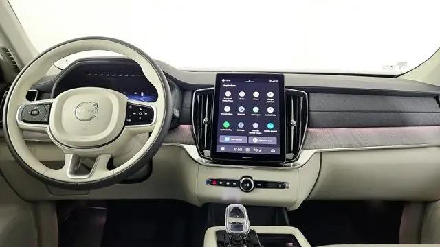 2026 Volvo XC90 Plug-In Hybrid Ultra, T8 AWD, Electric/Gasoline, Bright, 7 Seats