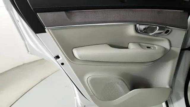 2026 Volvo XC90 Plug-In Hybrid Ultra, T8 AWD, Electric/Gasoline, Bright, 7 Seats