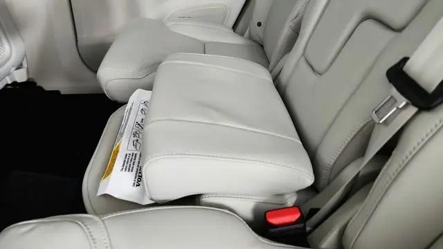 2026 Volvo XC90 Plug-In Hybrid Ultra, T8 AWD, Electric/Gasoline, Bright, 7 Seats