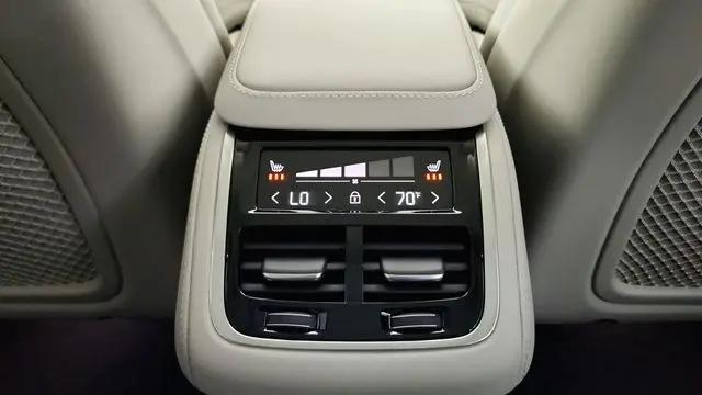 2026 Volvo XC90 Plug-In Hybrid Ultra, T8 AWD, Electric/Gasoline, Bright, 7 Seats